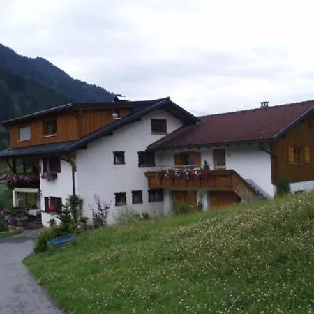 Appartamento Loretz Luzia