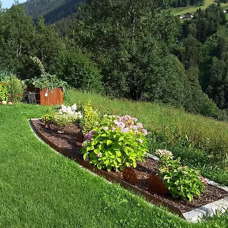 Loretz Luzia Apartment